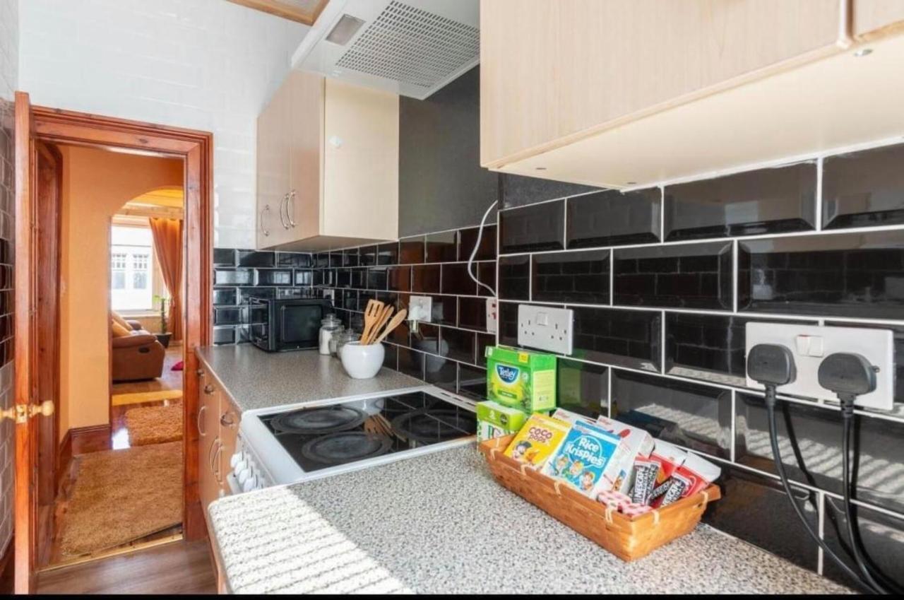 Georges57 2-Bed Apartment In Inverness Exteriör bild